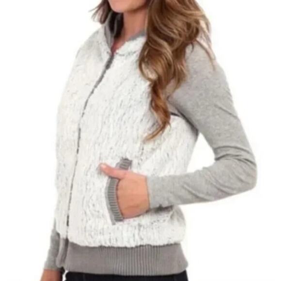 Patagonia Women's Gray Faux Fur Conejo Vest Full Zip Hoodie Vest Size Large - Picture 2 of 6